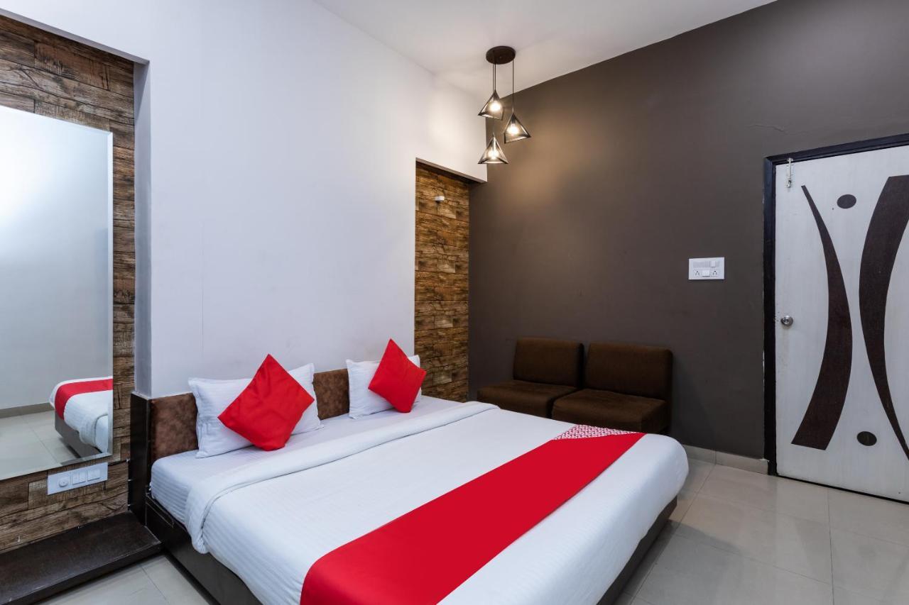 Oyo 75956 Hotel Grand Rourkela Extérieur photo
