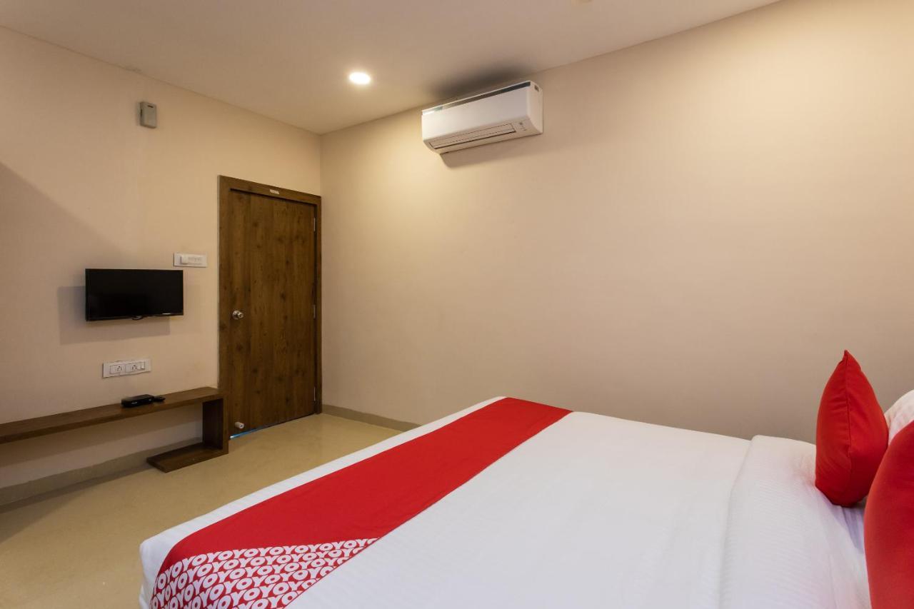 Oyo 75956 Hotel Grand Rourkela Extérieur photo