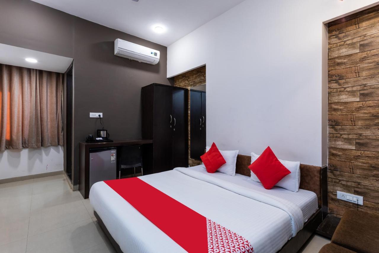 Oyo 75956 Hotel Grand Rourkela Extérieur photo